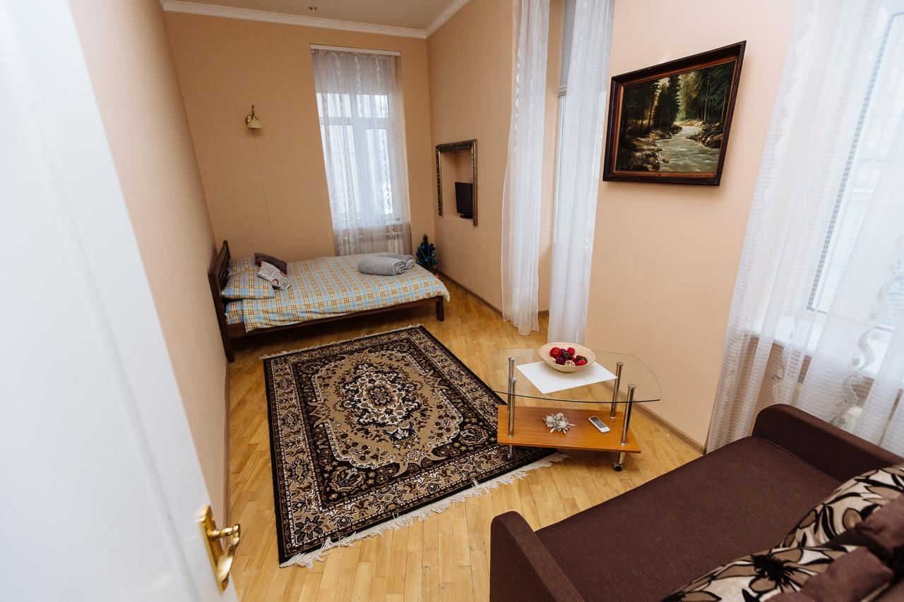 Apartments On Teatralna 26 Lviv Luaran gambar